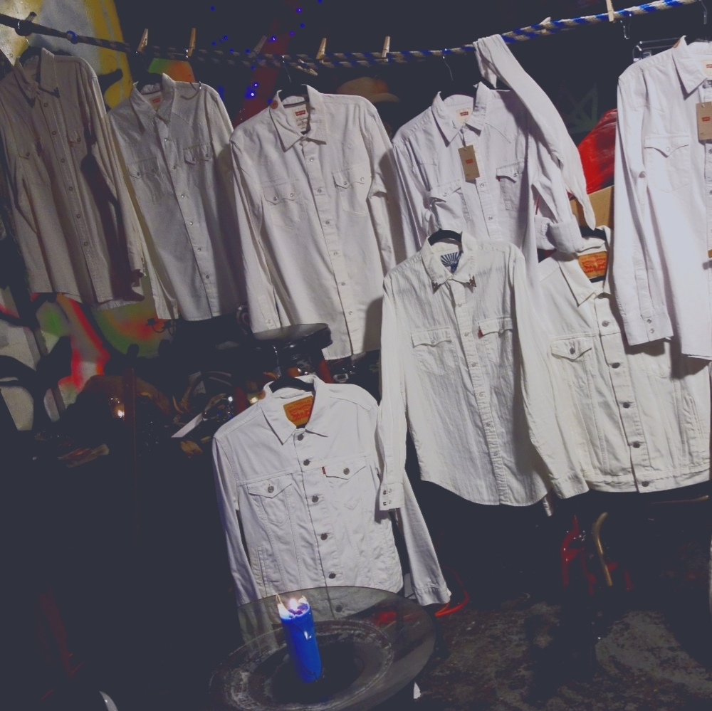 Levi's Western Shirts! Sawtooth & Barstows!